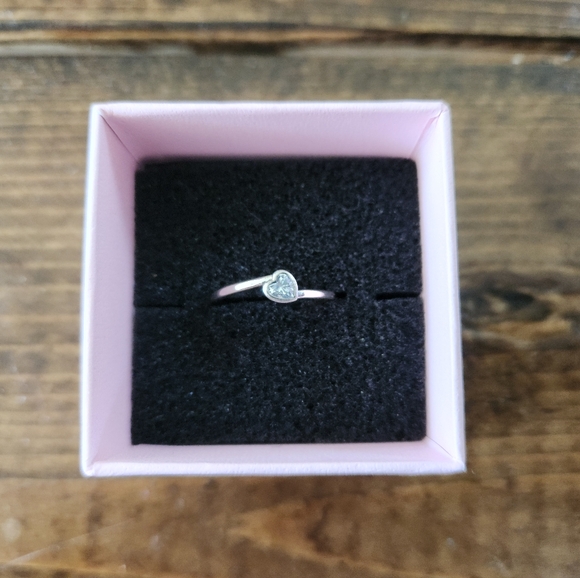 Pandora Jewelry - Pandora Clear Tilted Heart Solitaire Ring – Size 6